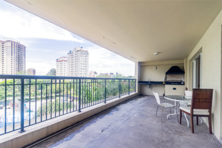 Apartamento à venda com 4 suítes em Santo Amaro, São Paulo, SP