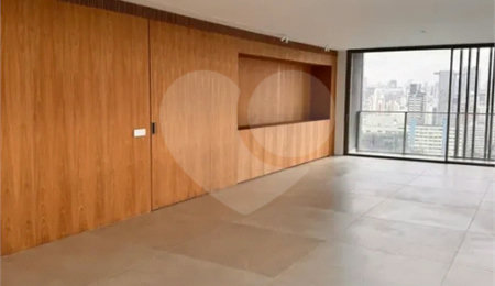 Apartamento para alugar com 4 quartos, sendo 3 suítes,  em Pinheiros, São Paulo, SP
