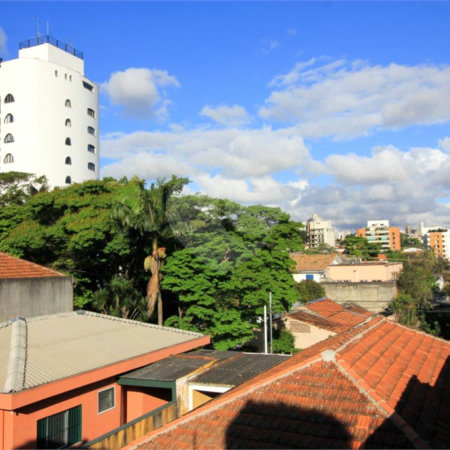 Casa à venda ou para alugar com 5 quartos, sendo 3 suítes, em Vila Madalena, São Paulo, SP