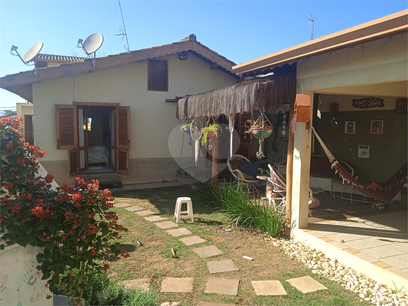 Casa à venda com 8 quartos, sendo 3 suítes, em Jardim Terceiro Centenário, Atibaia, SP