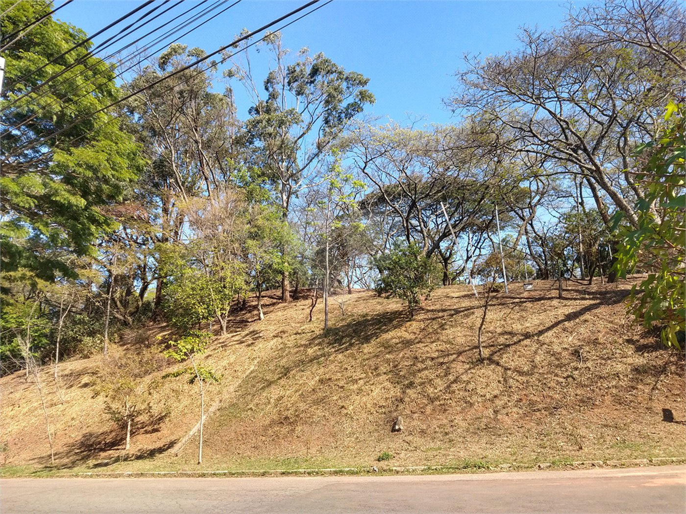 Sobrado à venda com 4 quartos, sendo 1 suíte,  em Parque dos Príncipes, São Paulo, SP