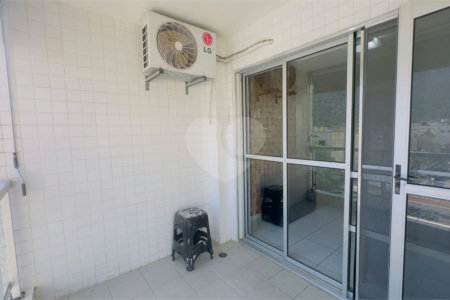 Apartamento à venda com 3 quartos, sendo 1 suíte,  em Jacarepaguá, Rio de Janeiro, RJ