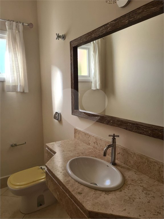 Casa à venda com 3 suítes no condomínio Vinhas da Vista Alegre - Lado Sede, Vinhedo - SP
