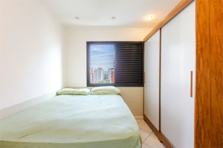 Apartamento à venda com 2 quartos, sendo 1 suíte,  em Vila Hamburguesa, São Paulo, SP