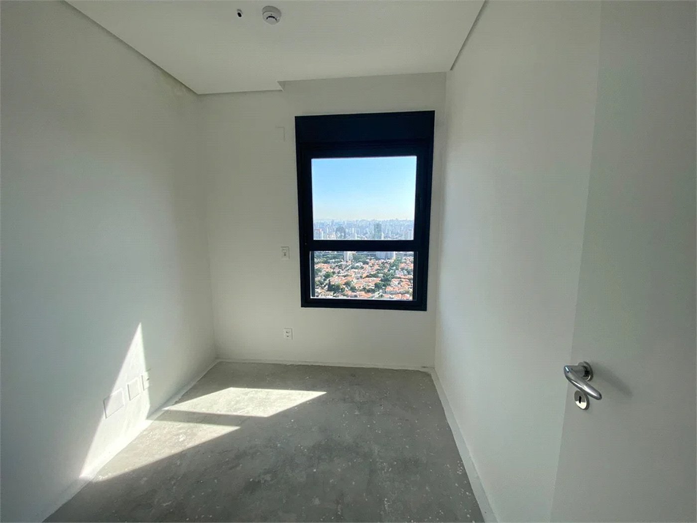 Apartamento à venda com 3 suítes em Jardim das Acácias, São Paulo, SP