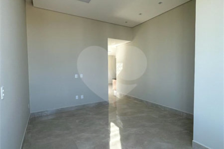 Casa à venda com 3 quartos, sendo 1 suíte, no condomínio Lagos D´icaraí, Salto - SP