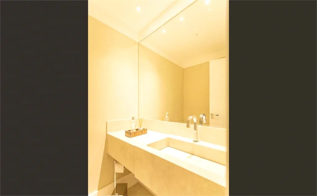 Apartamento à venda com 3 quartos, sendo 1 suíte, em Vila Anastácio, São Paulo, SP