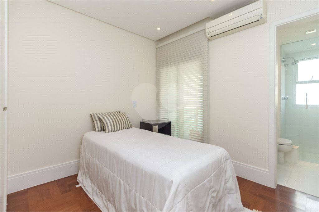 Apartamento à venda com 4 suítes em Campo Belo, São Paulo, SP