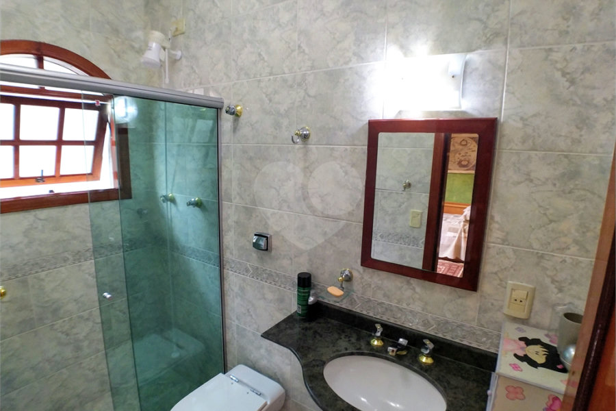Sobrado à venda com 4 quartos, sendo 3 suítes, em Parada Inglesa, São Paulo, SP