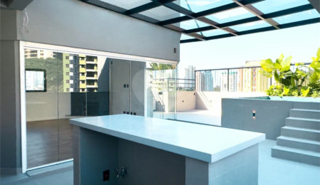 Cobertura à venda com 3 quartos, sendo 1 suíte,  em Vila Andrade, São Paulo, SP