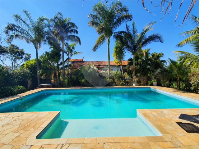 Casa à venda com 3 quartos, sendo 2 suítes,  no condomínio Residencial Jardim Lago da Cantareira, Mairiporã - SP