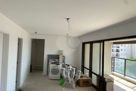 Apartamento à venda com 3 suítes em Bela Aliança, São Paulo, SP