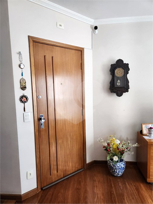 Apartamento à venda com 3 quartos, sendo 1 suíte,  em Vila Monumento, São Paulo, SP
