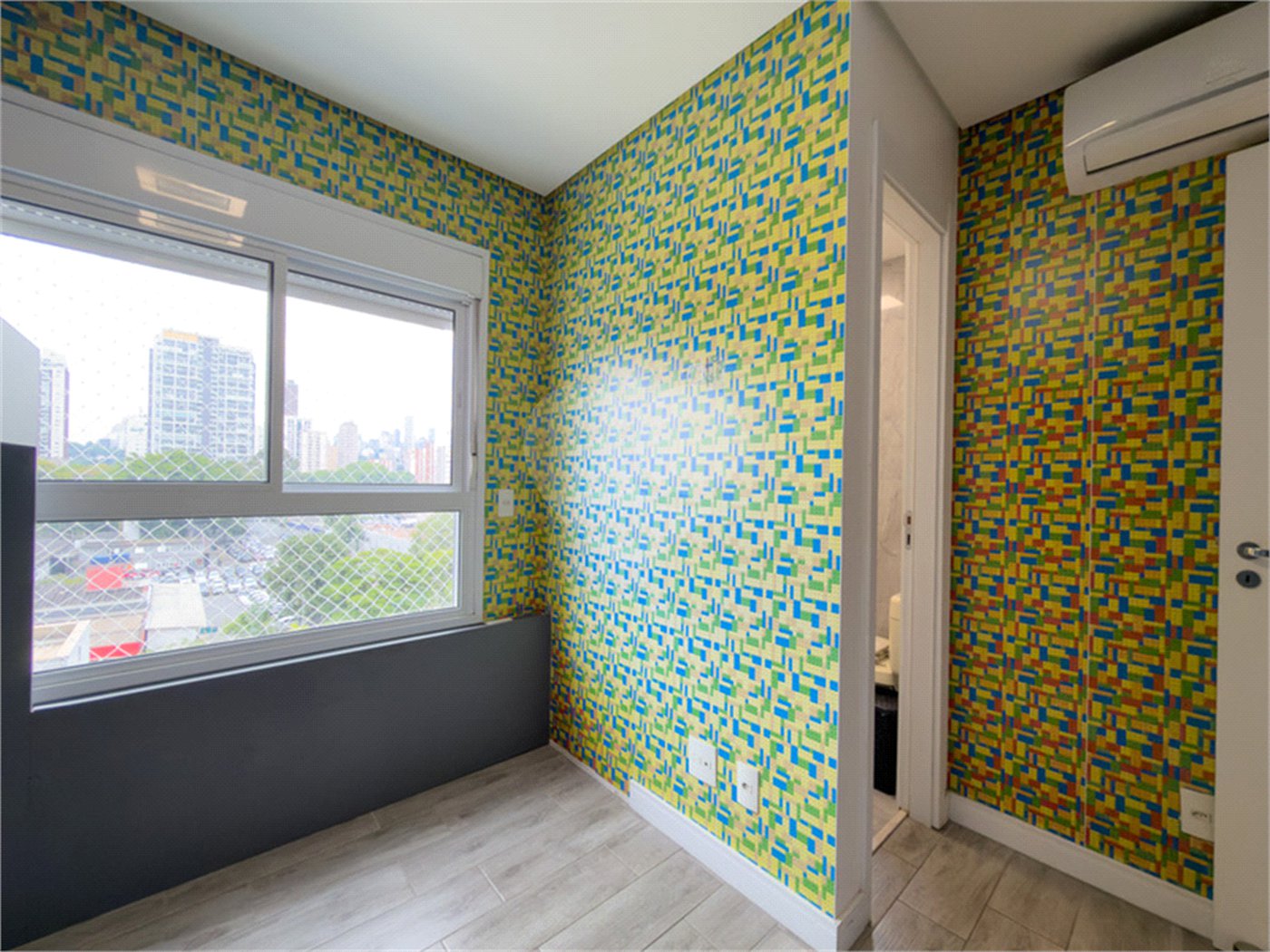 Apartamento à venda com 4 quartos, sendo 2 suítes, em Pinheiros, São Paulo, SP