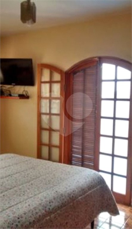 Sobrado à venda com 3 quartos, sendo 1 suíte, em Horto, São Paulo, SP