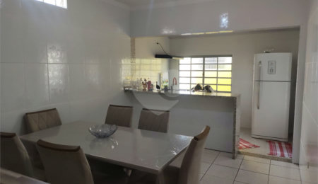 Casa à venda com 5 quartos no Centro, Bom Jesus dos Perdões, SP