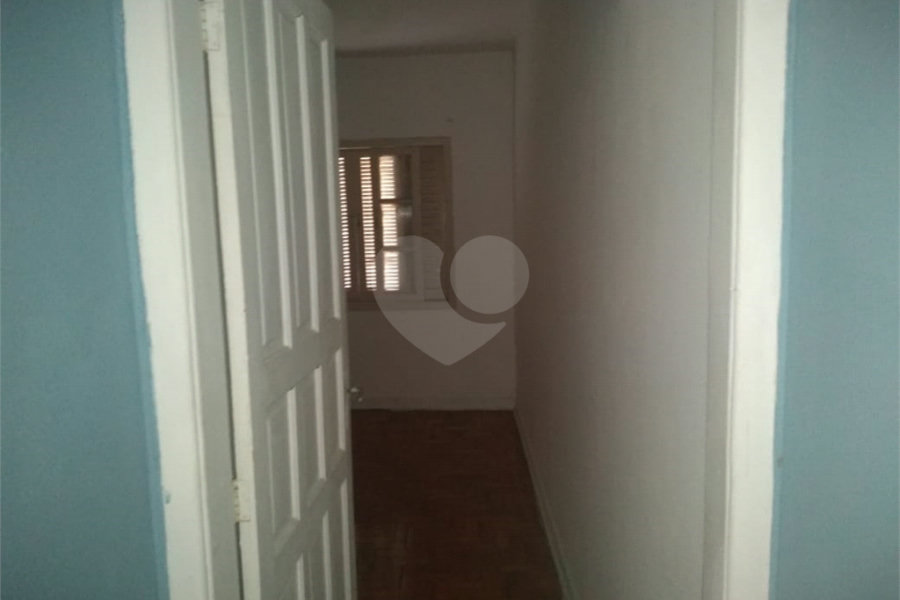 Sobrado à venda com 3 quartos em Vila Nivi, São Paulo, SP