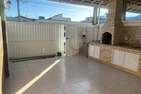 Casa à venda com 2 quartos em Parque Jóquei Club, Campos dos Goytacazes, RJ