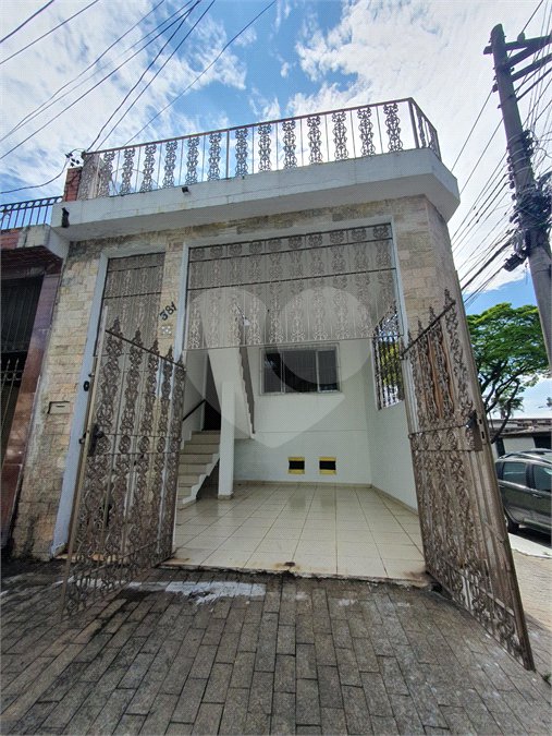 Sobrado à venda ou para alugar com 2 quartos em Vila Marieta, São Paulo, SP