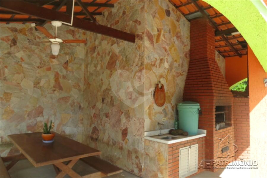 Casa à venda com 5 quartos, sendo 1 suíte, em Portal das Acácias, Santana de Parnaíba, SP