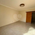 Casa à venda com 2 quartos, sendo 1 suíte, no condomínio Alvorada, Araraquara - SP