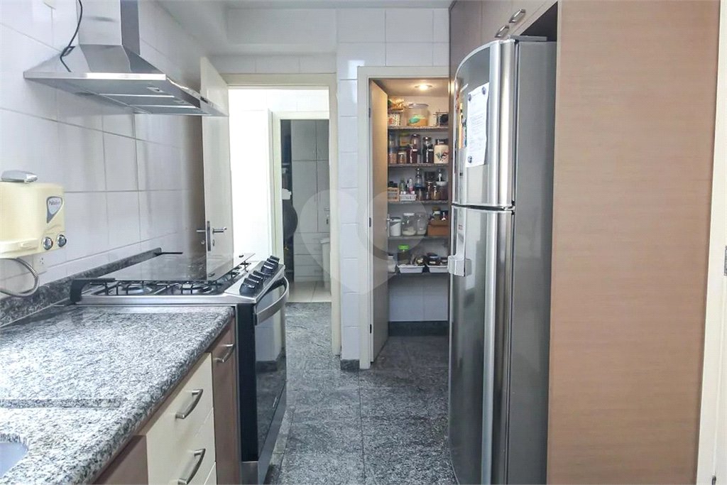 Apartamento à venda com 3 suítes em Real Parque, São Paulo, SP