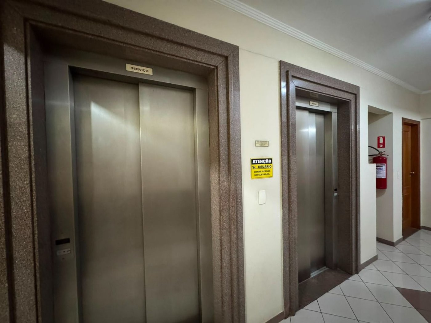Apartamento com 3 dormitórios à venda, 103 m² por R$ 765.000,00 - Embaré - Santos/SP