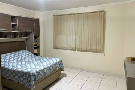 Oportunidade Casa Terrea e Ampla com 173 m² e Quintal e Área Gourmet JARDIM ARICANDUVA