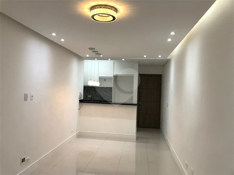 Lindo Apartamento com Varanda integrada