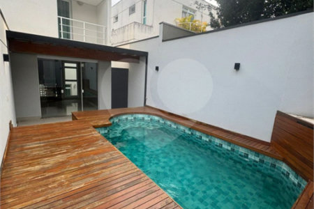 Indaiatuba- Vila Aurora -Condomínio Palm Tree Residence -Venda e Locação - R$ 7.000,00 - condominio - R$ 877,44- IPTU - R$ 211,64 - Pavimento Térreo: Sala de estar, sala de jantar, wc, cozinha, área de serviço, despensa. Pavimento Superior: Suíte com varanda e closet, 02 dormitórios e wc.social