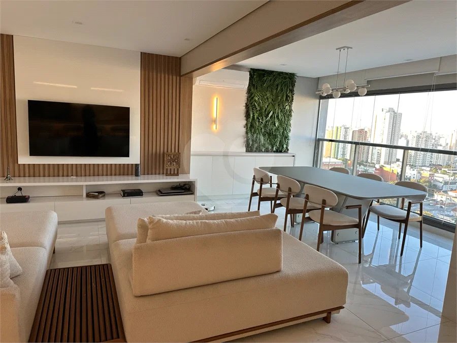 Apartamento de alto padrão com 108 m², 3 dormitórios, 1 suíte, varanda gourmet, planejados, lazer completo e próximo ao Metrô Alto do Ipiranga.