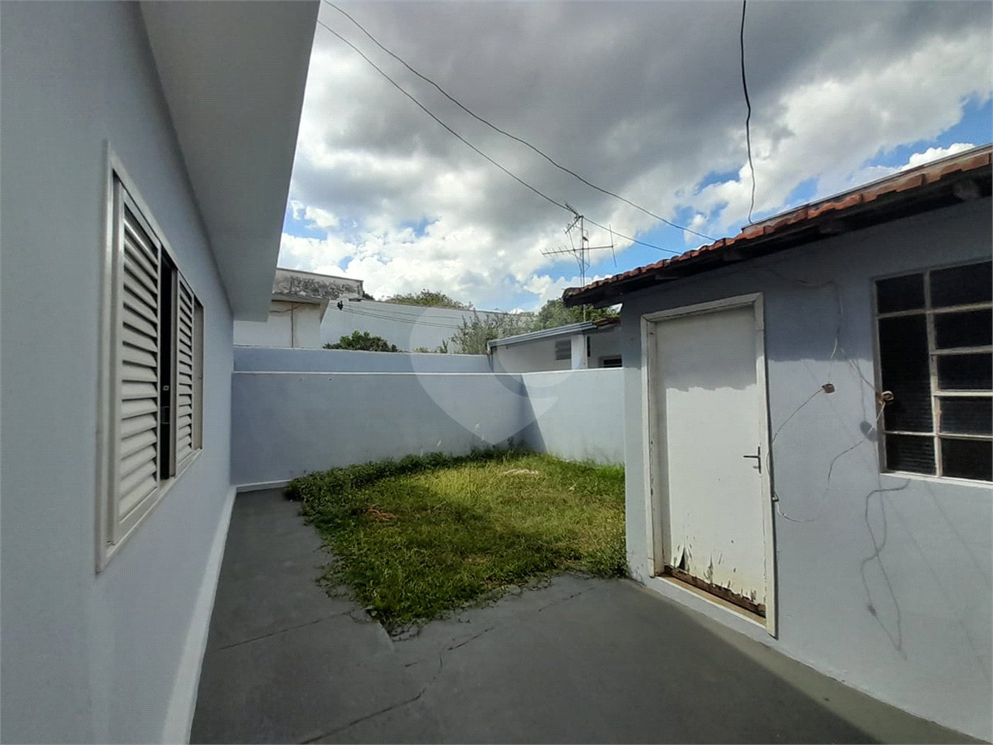 Casa Disponível para Venda ou Locação na Vila Nery – Ideal para Residência ou Comércio