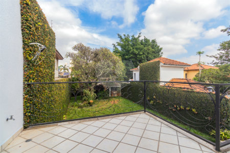 Casa à venda com 4 quartos, sendo 3 suítes, em Brooklin, São Paulo, SP