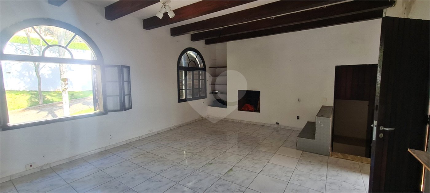 Casa à venda com 5 suítes em Roseira, Mairiporã, SP