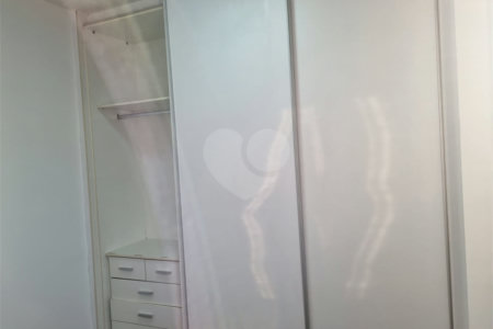 Loja à venda com 3 quartos, sendo 1 suíte,  em Vila Mariana, São Paulo, SP