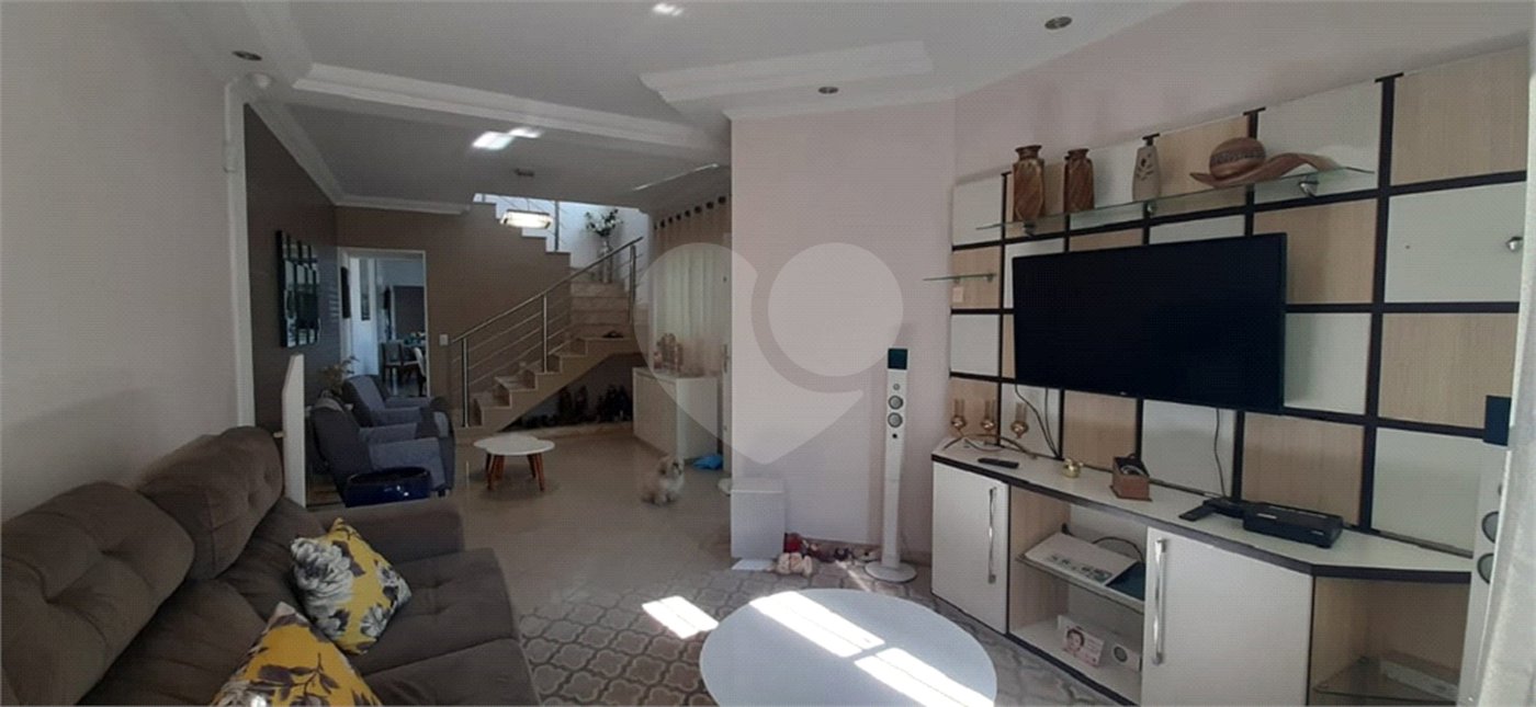Sobrado à venda com 3 quartos, sendo 1 suíte, em Jaçanã, São Paulo, SP