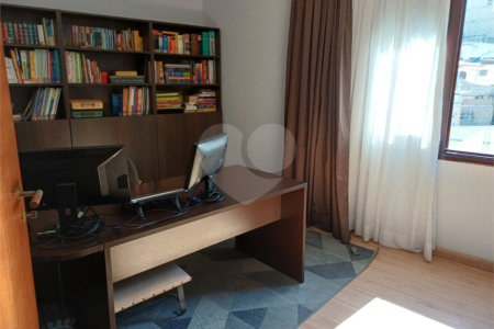 Sobrado à venda com 5 quartos, sendo 3 suítes, em Jardim Franca, São Paulo, SP