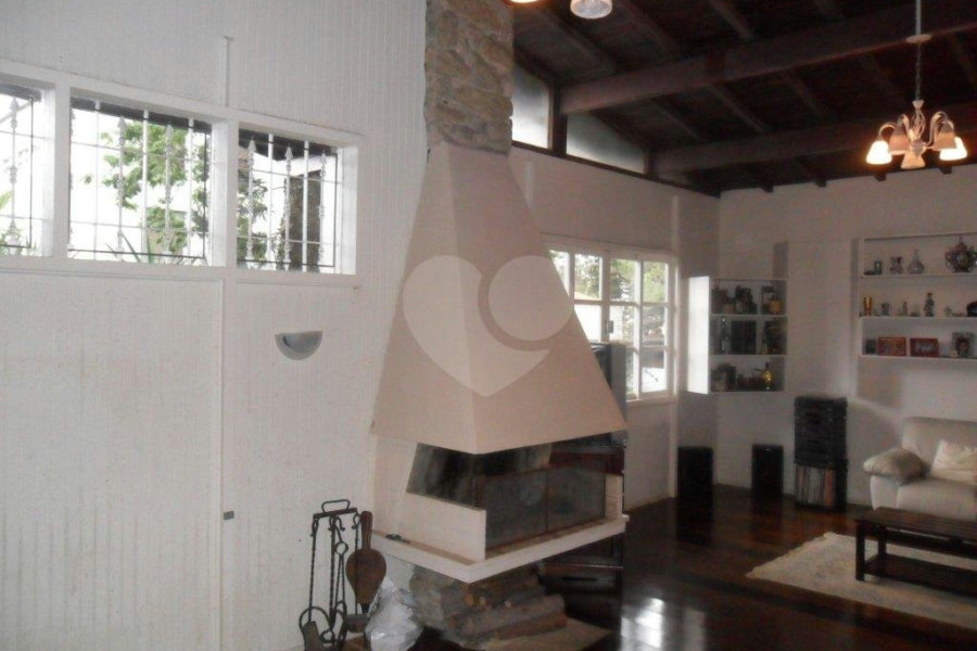Sobrado à venda com 3 quartos, sendo 1 suíte, em Vila Albertina, São Paulo, SP