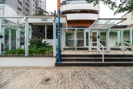Apartamento à venda com 4 quartos, sendo 3 suítes,  em Perdizes, São Paulo, SP