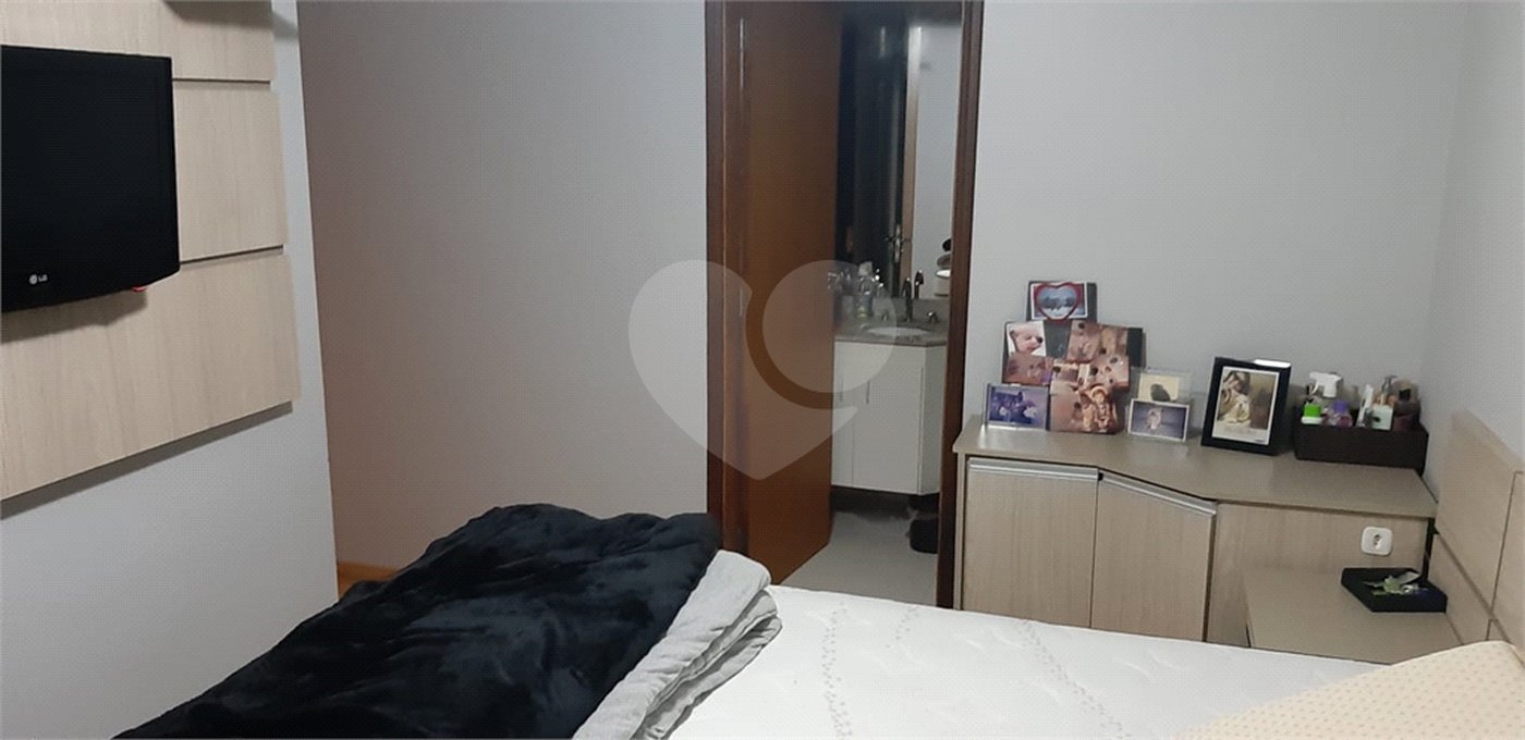 Apartamento à venda com 3 quartos, sendo 2 suítes, em Vila Bastos, Santo André, SP