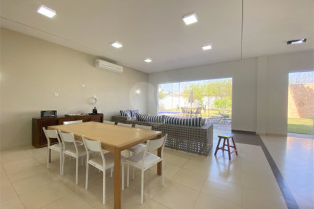 Casa à venda com 3 suítes no condomínio Palmeiras Imperiais, Salto - SP