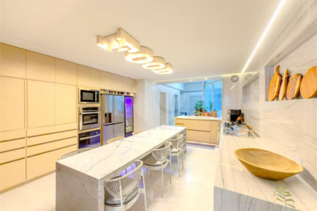 Apartamento à venda com 4 quartos, sendo 1 suíte,  em Copacabana, Rio de Janeiro, RJ
