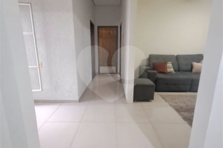 Casa à venda com 3 quartos, sendo 1 suíte, em Morada da Serra, Cuiabá, MT