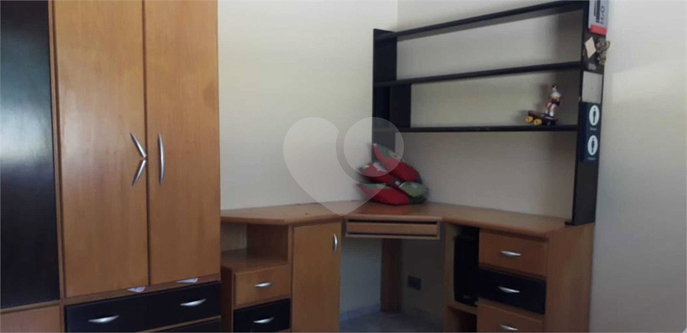 Casa à venda com 4 quartos, sendo 2 suítes, no condomínio Gleba II, Mairiporã - SP