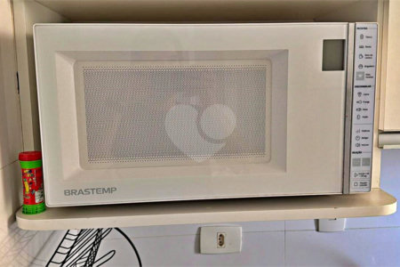 Apartamento à venda com 3 quartos, sendo 1 suíte, em Santo Amaro, São Paulo, SP