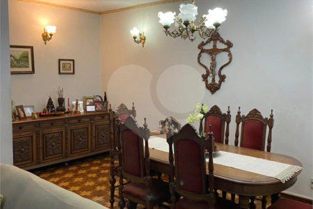 Sobrado à venda com 4 quartos, sendo 1 suíte, em Sumaré, São Paulo, SP