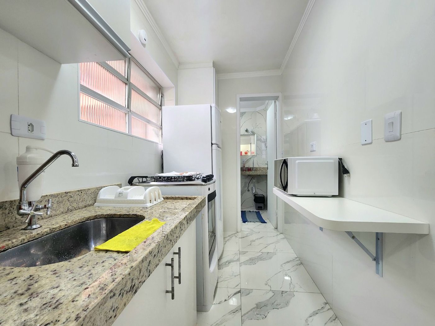 Apartamento mobiliado próximo da praia com 1 dormitório à venda, 32 m² por R$ 390.000 - Embaré - Santos/SP