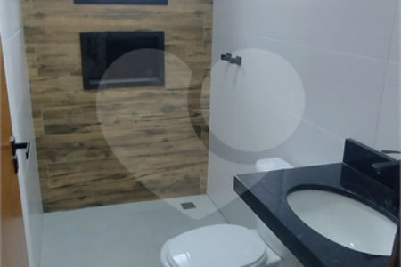 Sobrado à venda com 3 quartos, sendo 1 suíte, em Jardim Maristela, Atibaia, SP