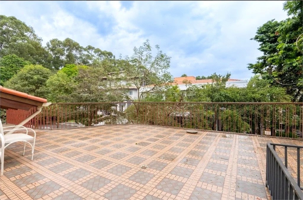 Casa à venda ou para alugar com 5 suítes no condomínio Residencial Morumbi, São Paulo - SP