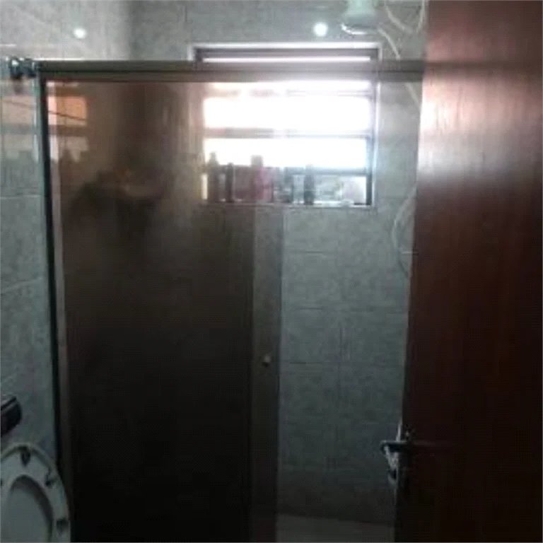Sobrado à venda com 3 quartos, sendo 1 suíte, em Vila Universitária, São Paulo, SP